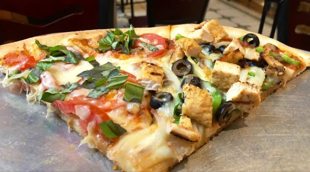 Margarita and Veggie Lovers with Chicken